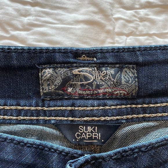 Silver Jeans Capris size 30 - Picture 2 of 6